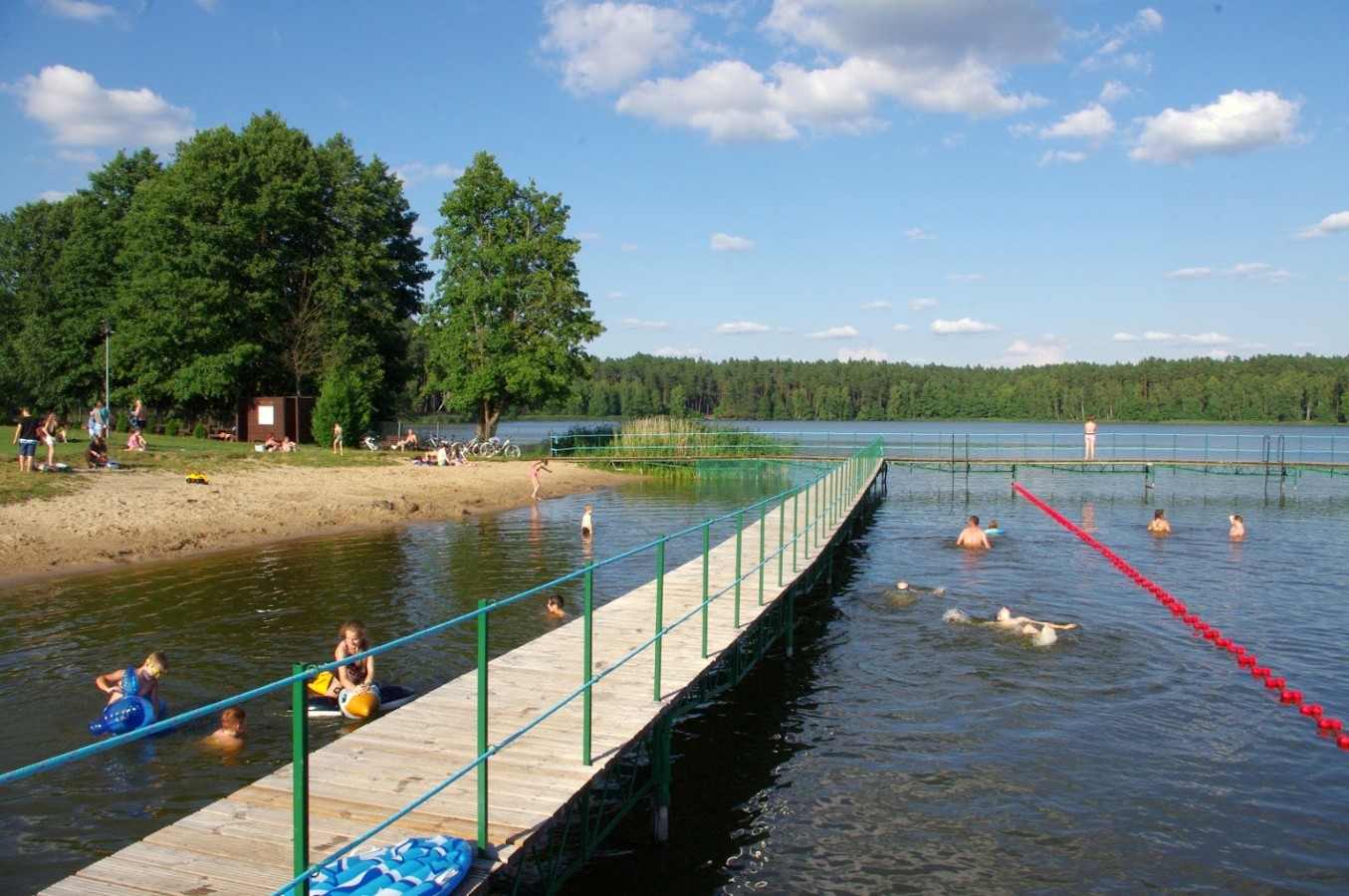 Kąpielisko Mukrza w Tleniu nad Jeziorem Mukrz - plaża na plazujemy.pl