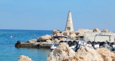 Trinity Beach, Paralimni, Cypr