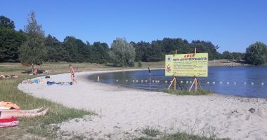 Kąpielisko Centralne w Reńskiej Wsi k. Kędzierzyna-Koźle nad Jeziorem Dębowa