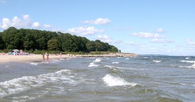 Plaża na Westerplatte w Gdańsku nad Morzem Bałtyckim