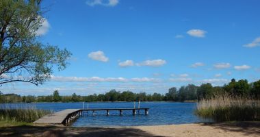 Plaża w Krzęcinie nad Jeziorem Czystym