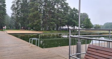 Plaża przy OW Wiartel w Wiartlu Małym nad Jeziorem Wiartel